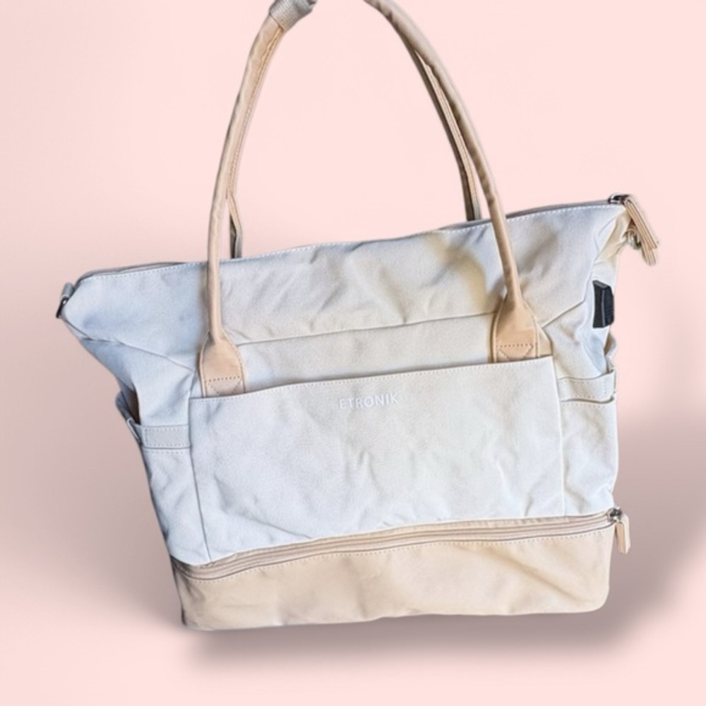 Etronik Cream‎ & Tan Oversized Weekender/Travel/Gym Duffle